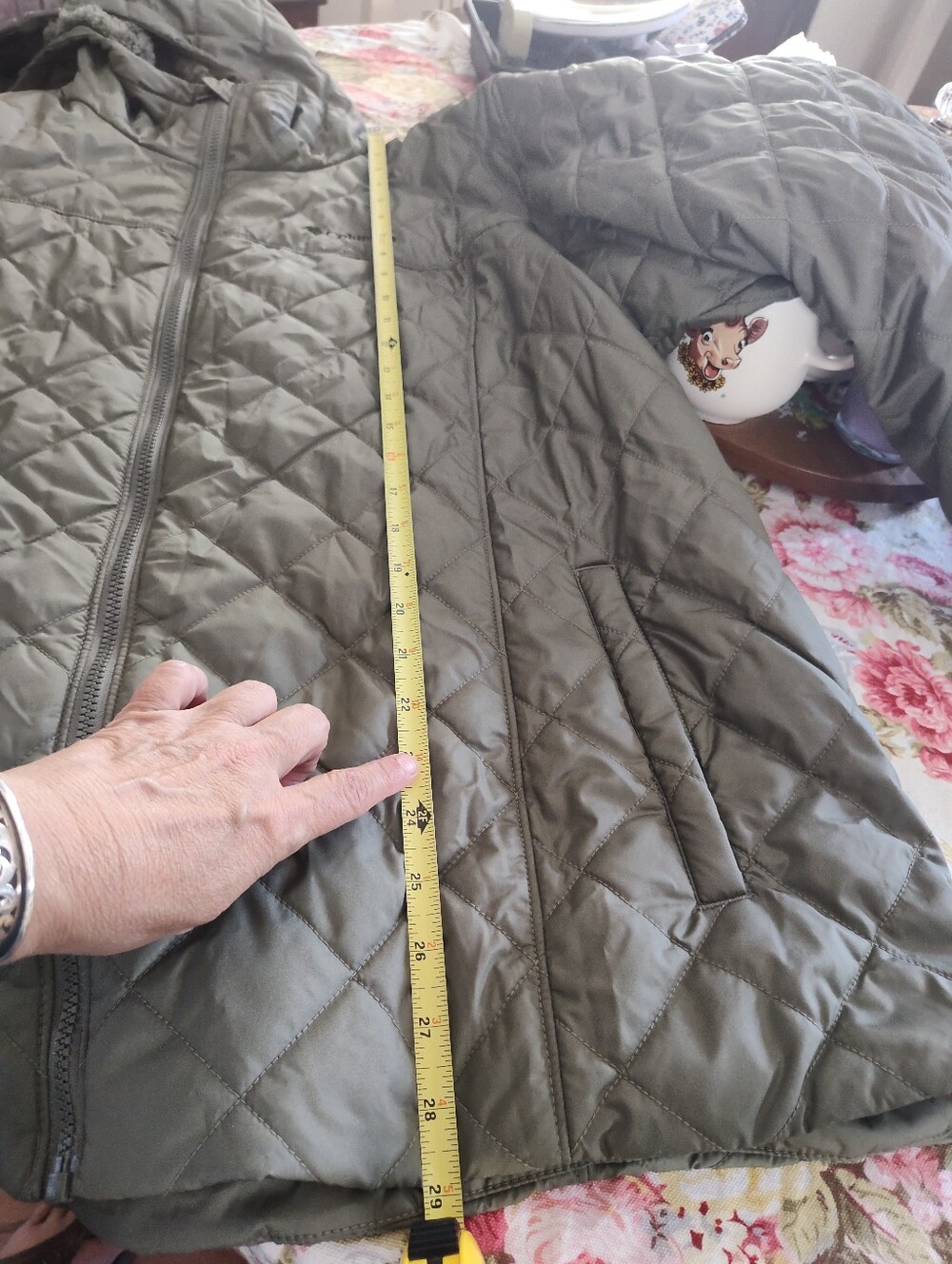 Columbia Womans Olive Quilted Hooded Jacket - Picture 4 of 5